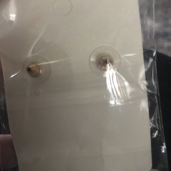 NEW Pearl Drop Earrings(freshwater pearls) - Picture 3 of 4